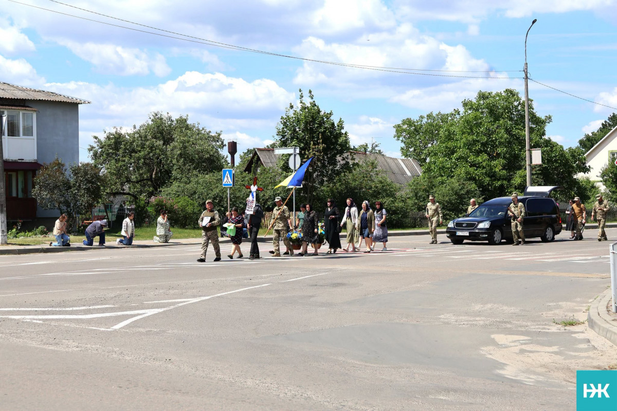 Брат полеглого Героя нині на фронті: на Волині попрощалися з військовослужбовцем Іваном Сокиркою