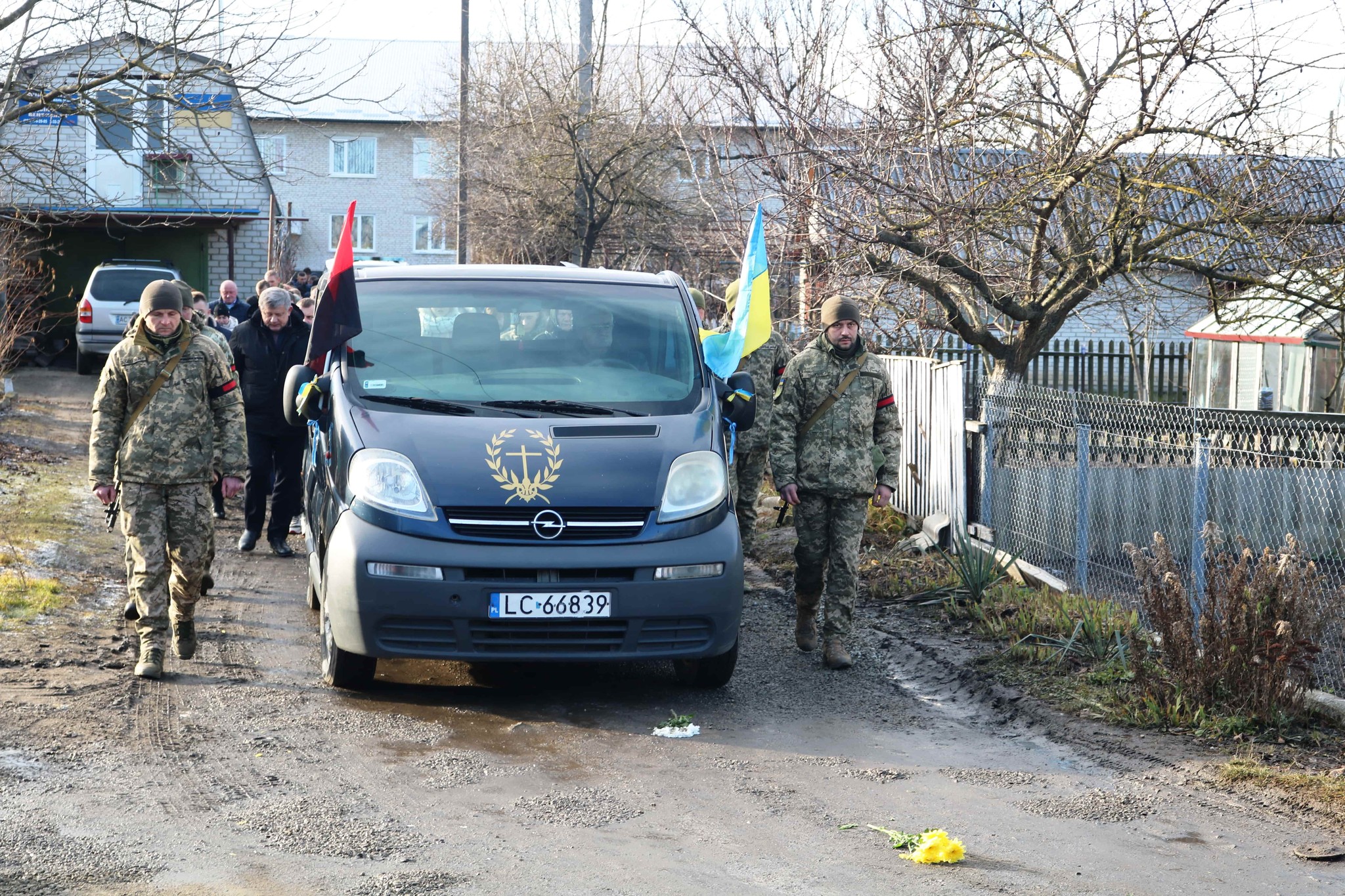 Спільна втрата для двох громад: на Волині попрощалися з полеглим воїном Валерієм Гриневичем