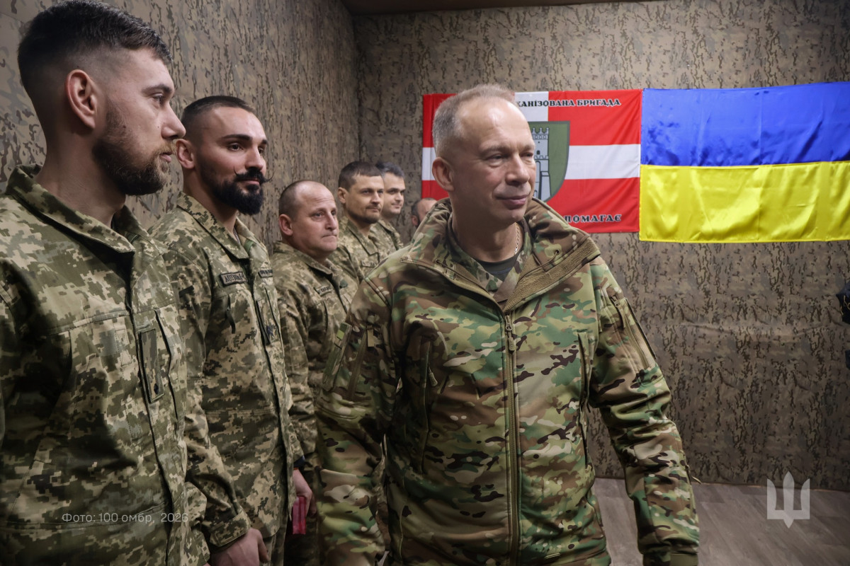 Зеленський вручив бойові нагороди воїнам легендарної 100-ї бригади