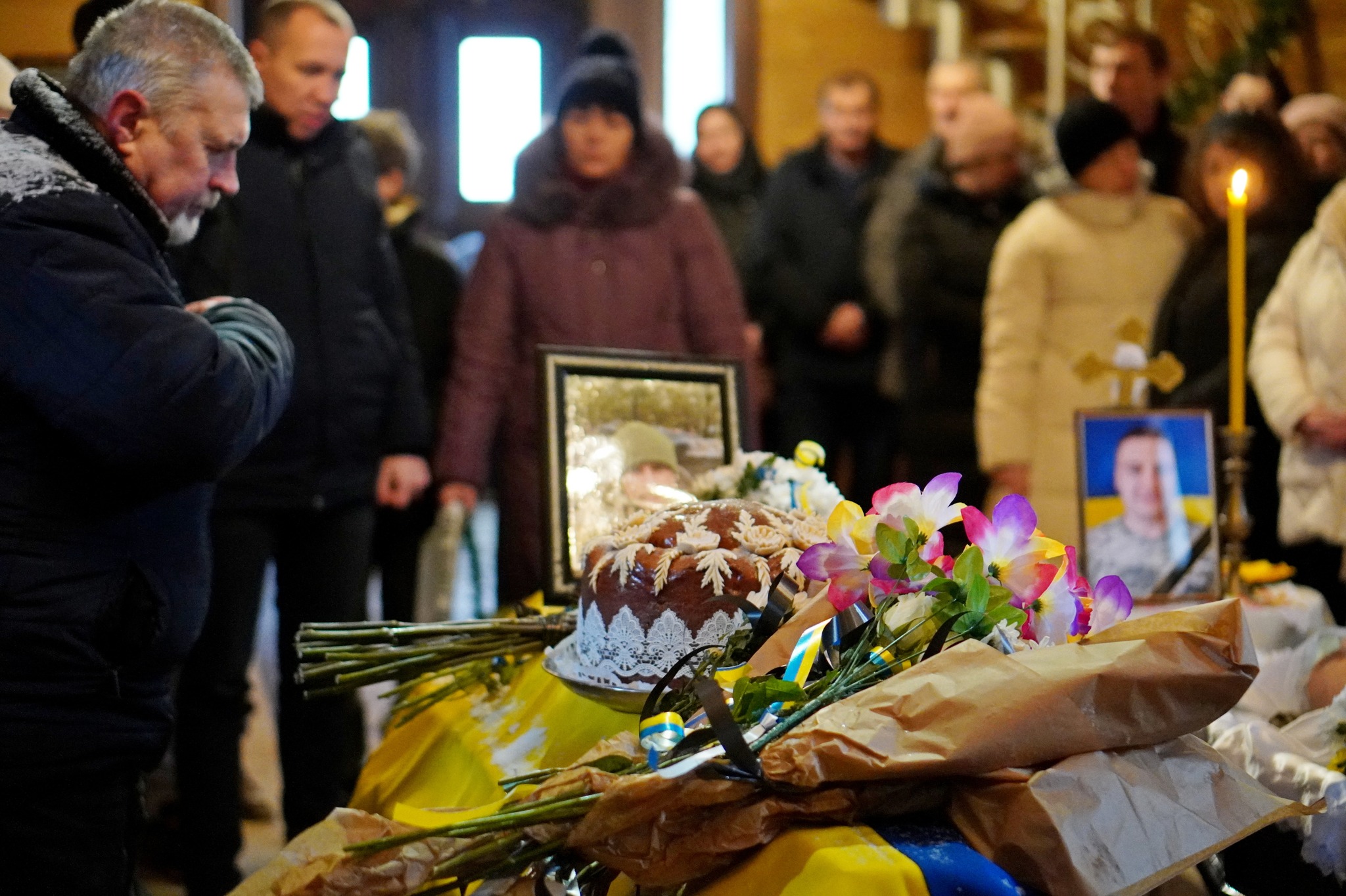 Назавжди молоді: на Волині провели в останню путь Героїв Валерія Сілаєва та Олександра Семенюка