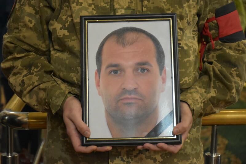 Загинули на Донеччині: у Луцьку попрощалися з військовослужбовцями Олександром Чируком та Іваном Литвіном