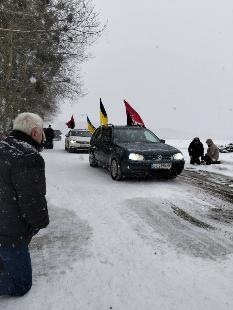 На Волині провели в останню земну дорогу військового Василя Ярмолюка