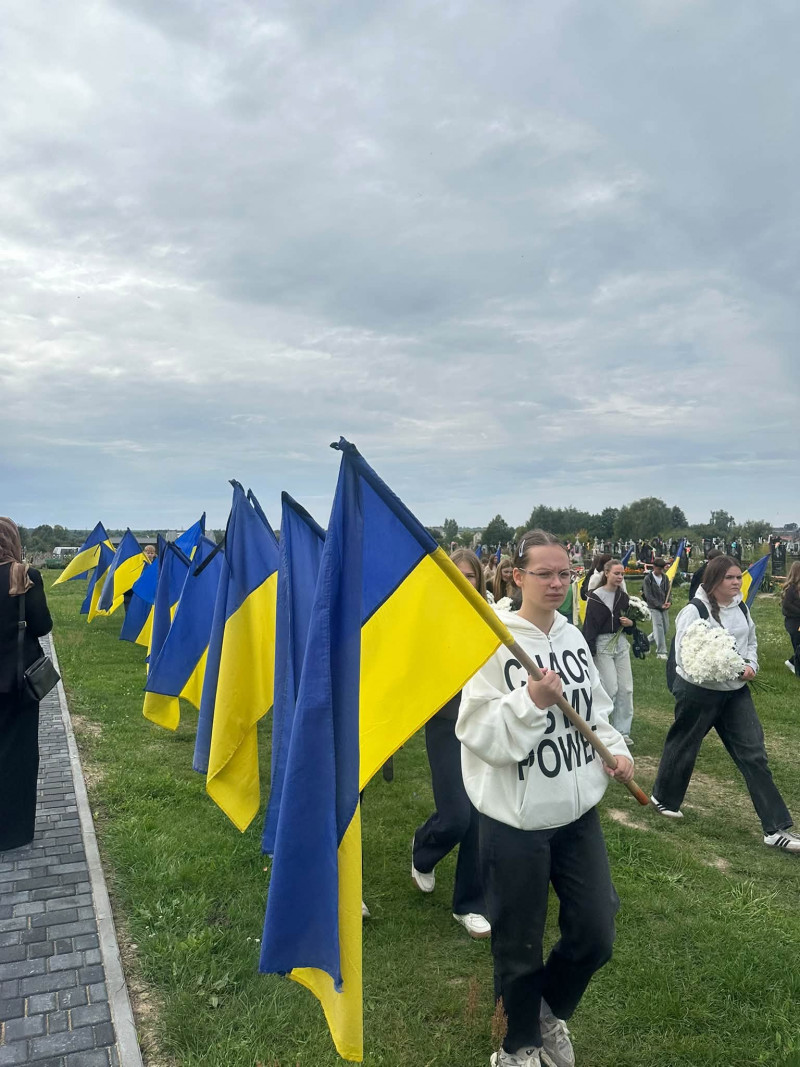 Понад два роки надії та очікування: на Волині провели в останню путь Героя Андрія Лабанта