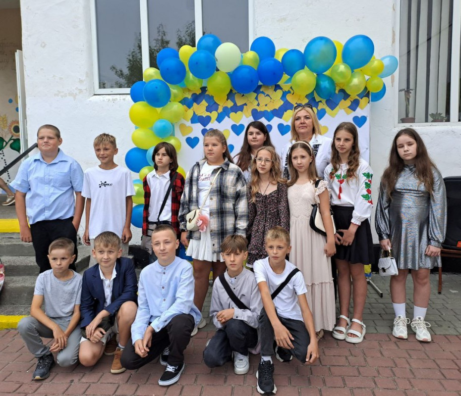 Замість квітів – донат на підтримку ЗСУ: як у Ковельській громаді відзначили День знань