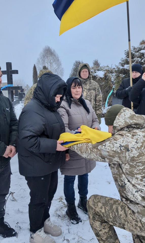 Сільський майстер на всі руки: волиняни попрощалися з Героєм Володимиром Вавринюком