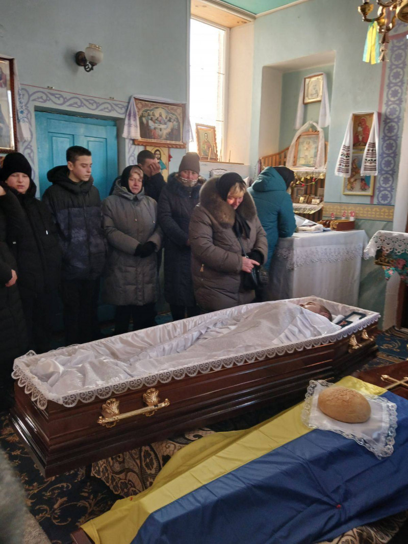 Приїхав у відпустку і серце зупинилося уві сні: на Волині поховали молодого захисника Ігоря Трохимчука