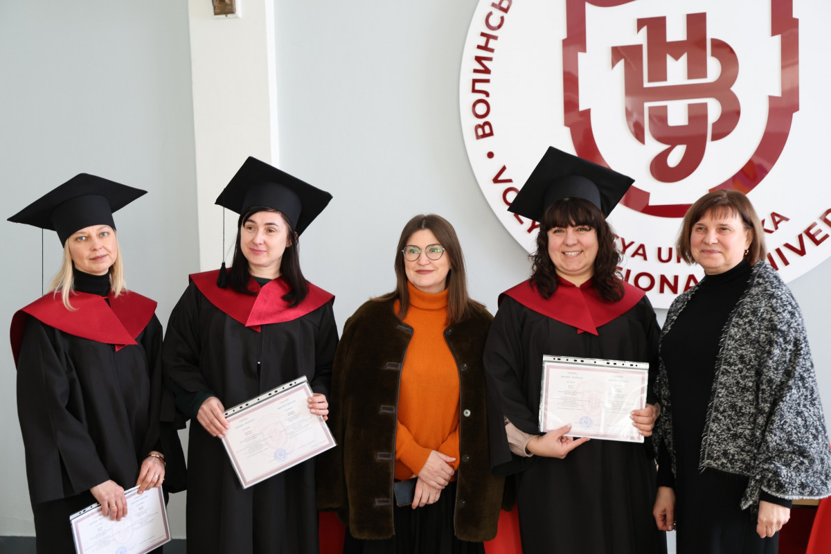 У волинському виші випускники-магістри інституту неперервної освіти отримали дипломи