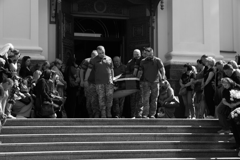 Два прощання в один день: жителі Луцької громади провели в останню дорогу захисника України Олега Скорупського