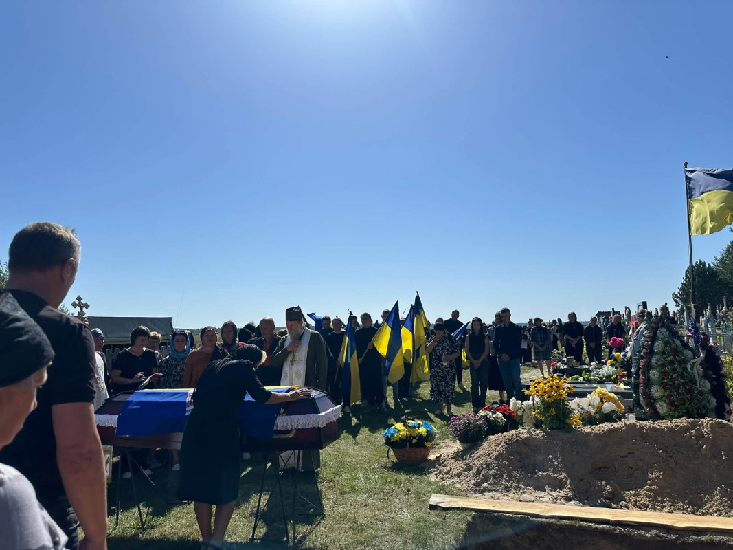 Довгий час вважався зниклим безвісти: на Волині поховали Героя Василя Павловича
