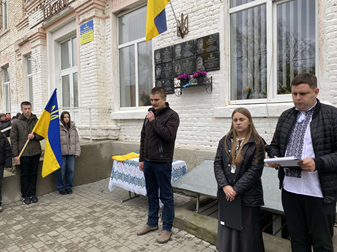 У волинському ліцеї відкрили меморіальну дошку випускнику-Герою Олександру Юзві