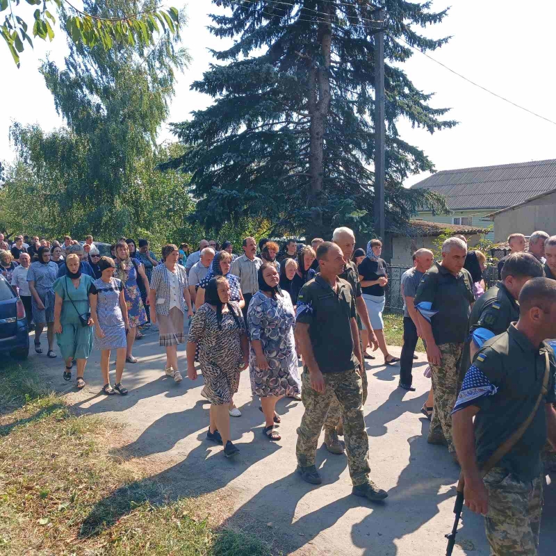 Загинув, захищаючи Торецьк: на Волині в останню путь провели ще одного Захисника – Івана Баришева