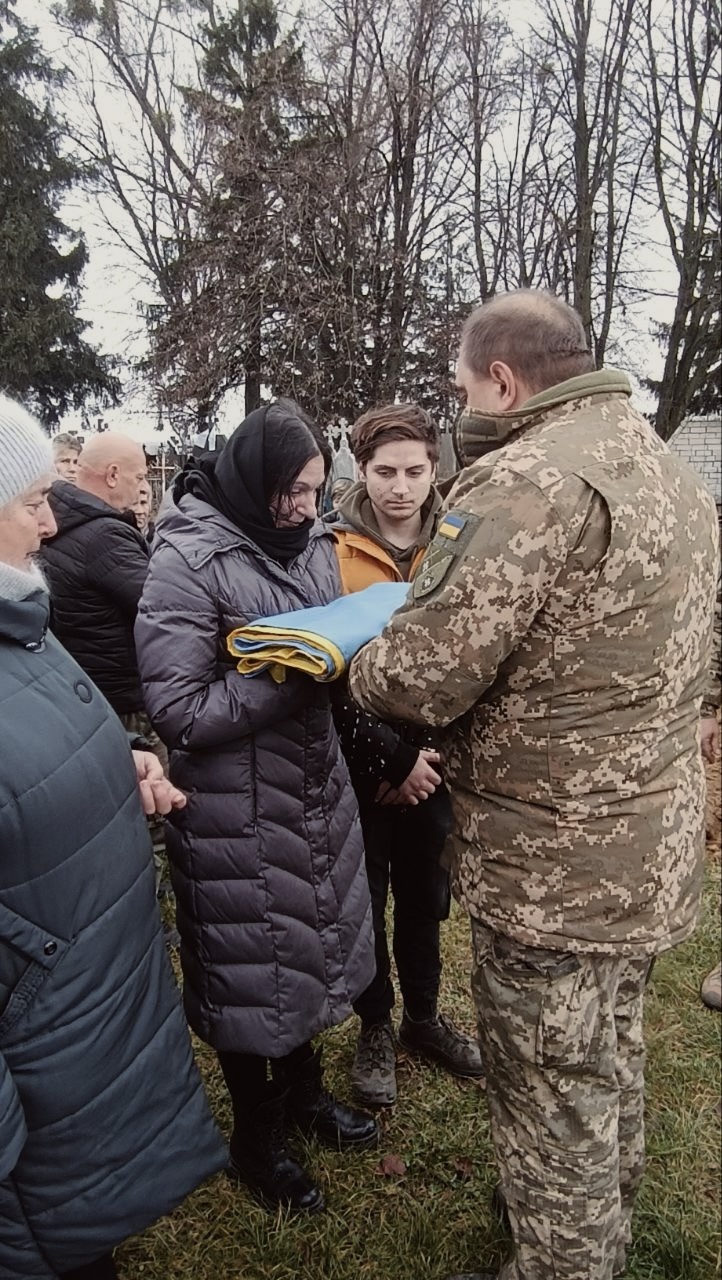 Загинув внаслідок мінно-вибухової травми: попрощалися з уродженцем Волині, Героєм Андрієм Калушем 