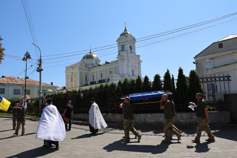 У Луцьку попрощалися з захисником Дмитром Солонніковим