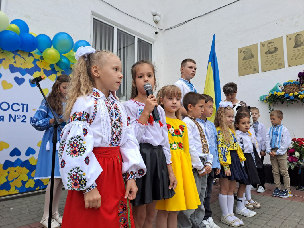 Замість квітів – донат на підтримку ЗСУ: як у Ковельській громаді відзначили День знань