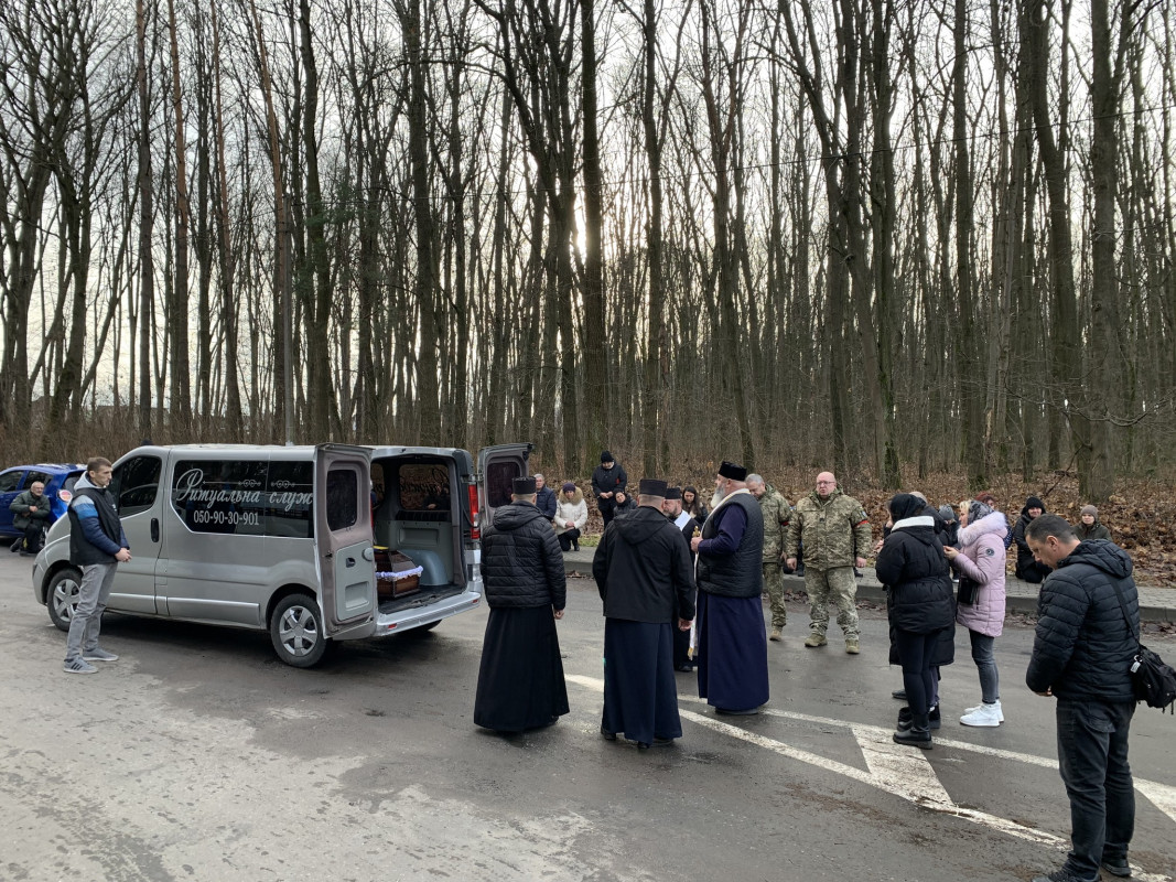 Майже через 7 місяців повернувся додому: на Волині попрощалися з 33-річним Героєм Дмитром Трофімюком