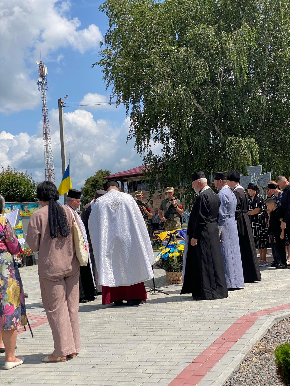 Без батька залишилося двоє дітей: волиняни попрощалися з Героєм Андрієм Брилюком