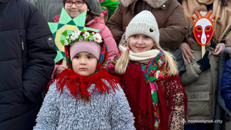 Долучилася понад тисяча мешканців: у Нововолинську вперше пройшла Хода звіздарів