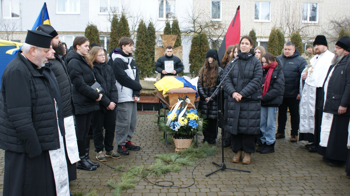 Навіки 44: на Волині попрощалися з Героєм Анатолієм Репшем