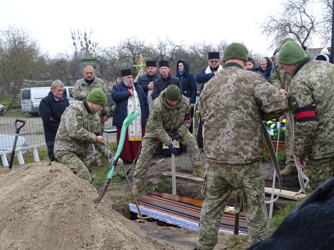 До рідного дому на Волині «на щиті» повернувся 20-річний захисник Станіслав Столярук