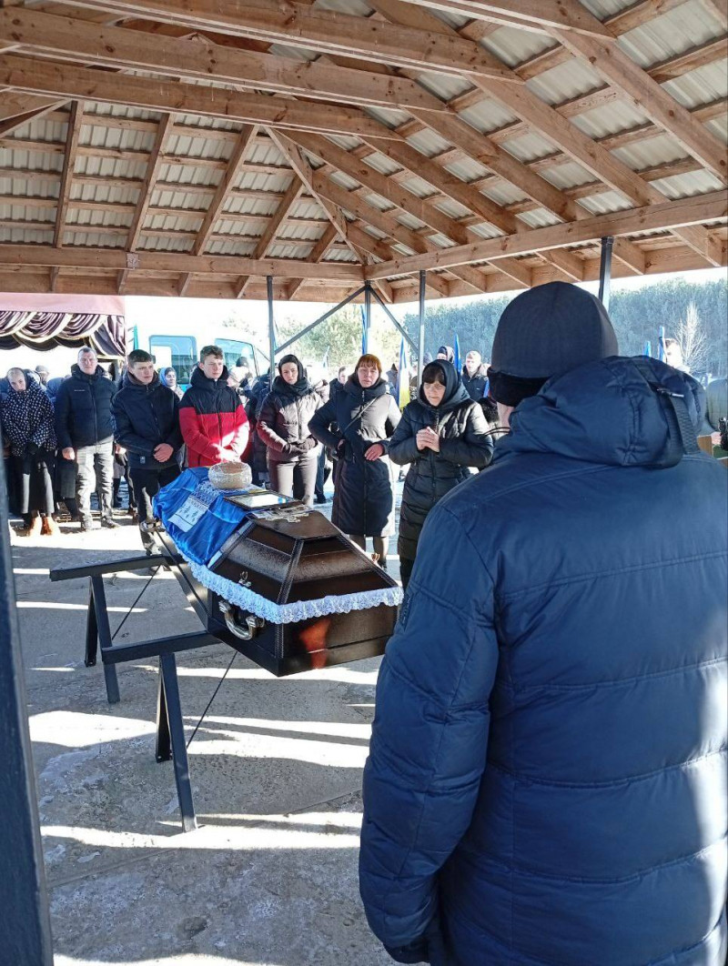 320 днів вважався зниклим безвісти: на Волині в останню путь провели Героя Ігоря Бурка