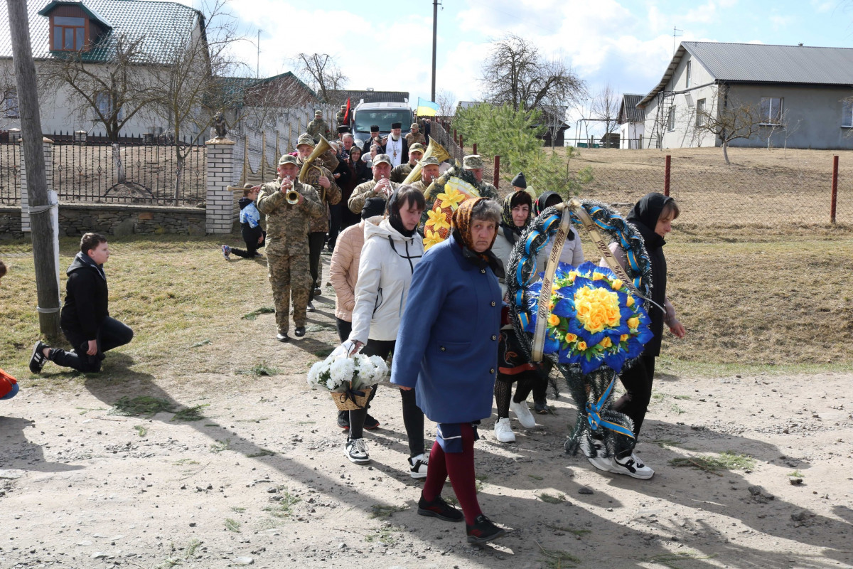 Навіки 45: на Волині попрощалися із військовослужбовцем Василем Скорупським