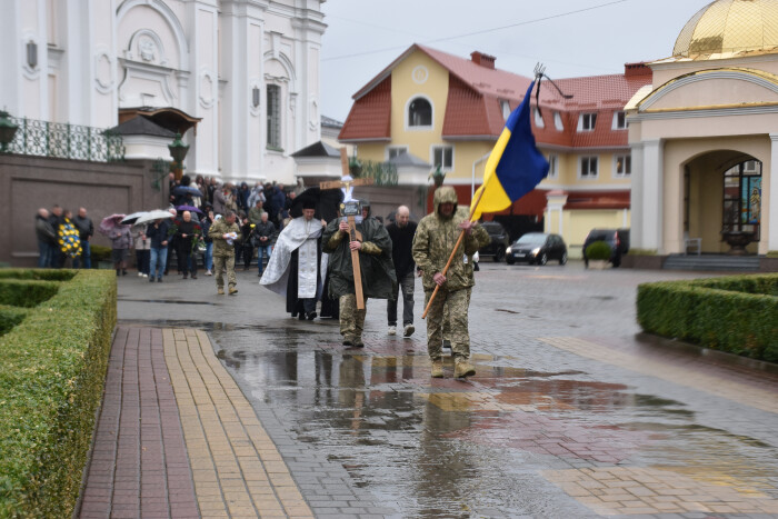 Навіки 52: у Луцьку попрощалися із захисником України Віталієм Назарчуком