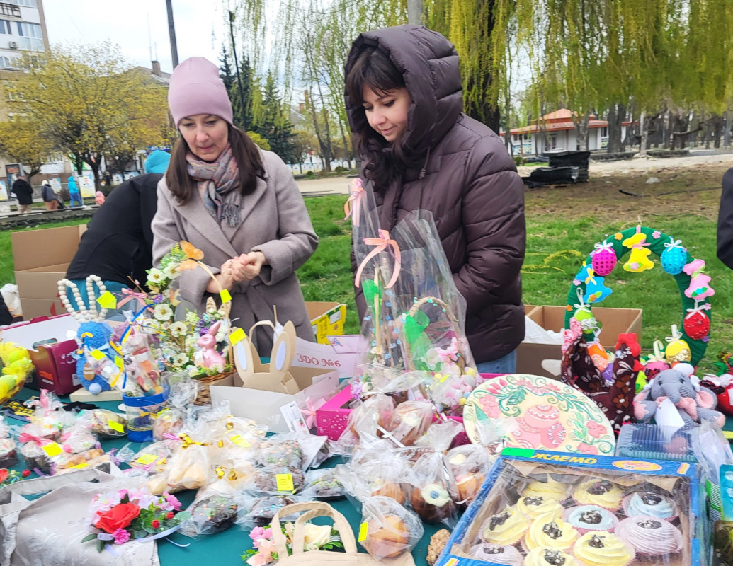 У Ковелі на Великодньому ярмарку вторгували понад 190 тисяч гривень для ЗСУ