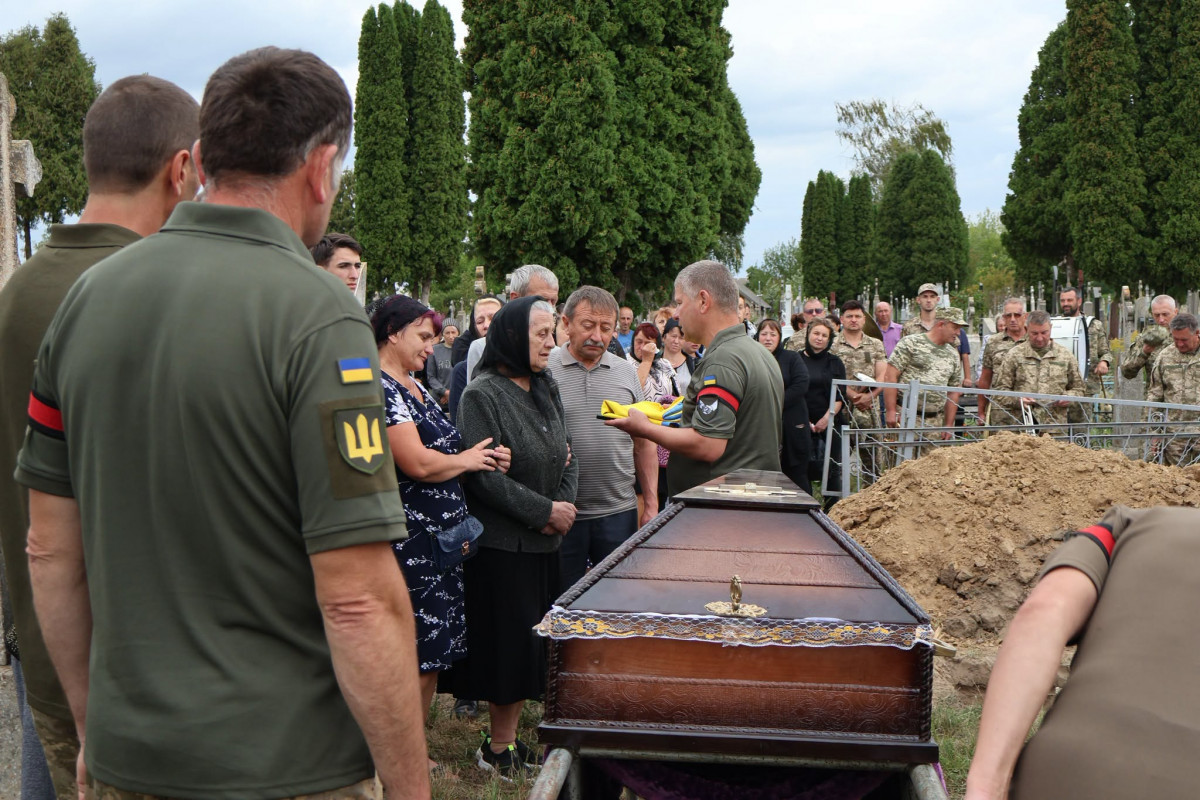 На Волині в останню путь провели військовослужбовця Леоніда Фищука