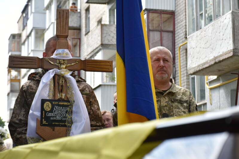 У Луцьку в один день прощалися з трьома Героями - Сергієм Кравченком, Андрієм Крачуновим та Олексієм Каплуном