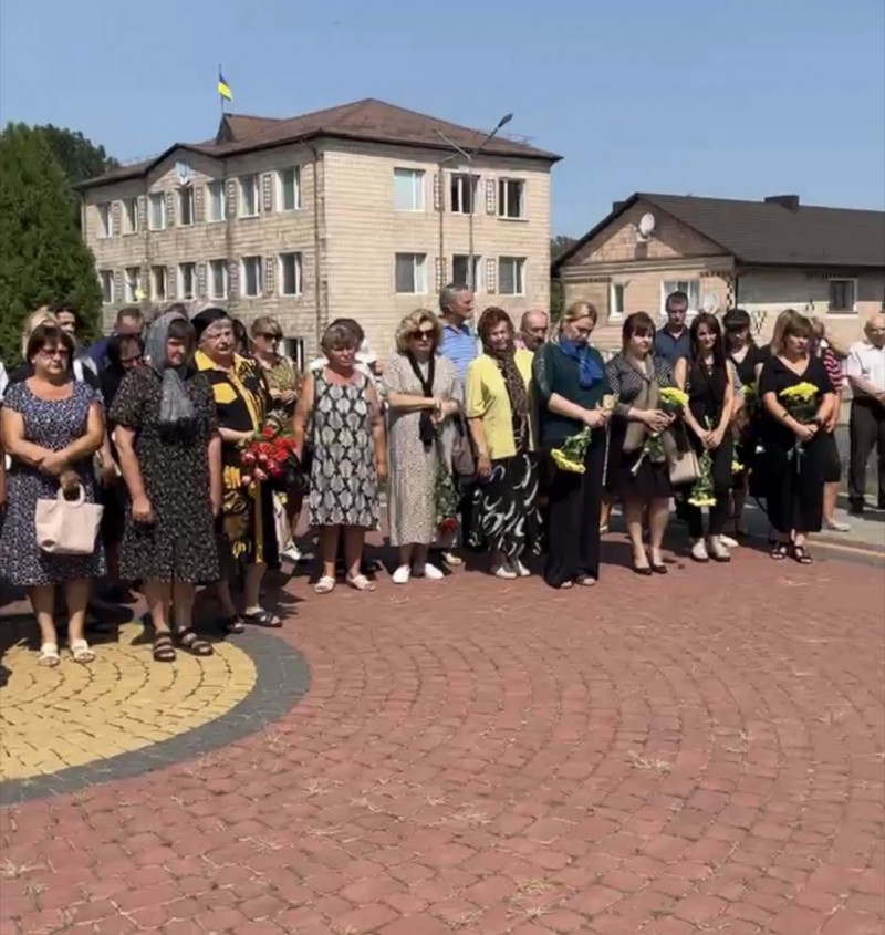 Загинув на Донеччині: у Луцькому районі прощаються з Володимиром Охримчуком