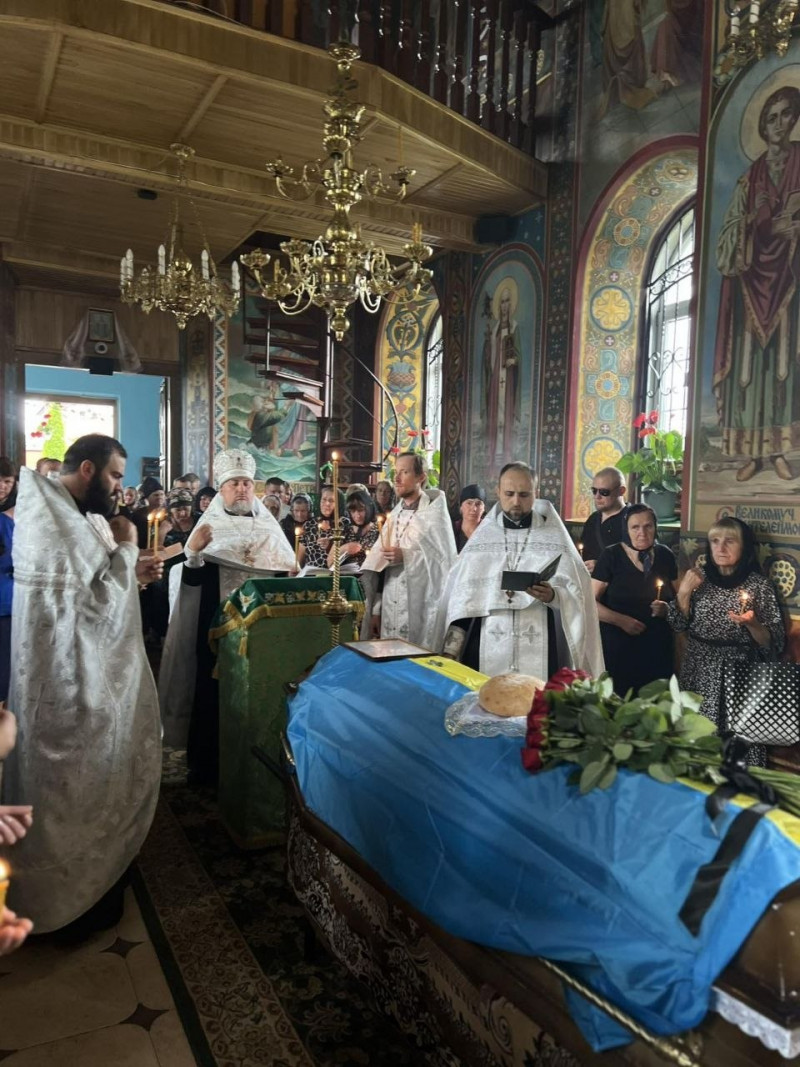 Півтора року вважався зниклим безвісти: на Волині поховали захисника Петра Мельника