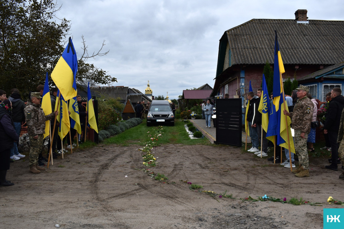 «Не на весілля зібрав Герой велелюддя, а на свої похорони»: востаннє додому на Волинь «на щиті» повернувся Іван Качула