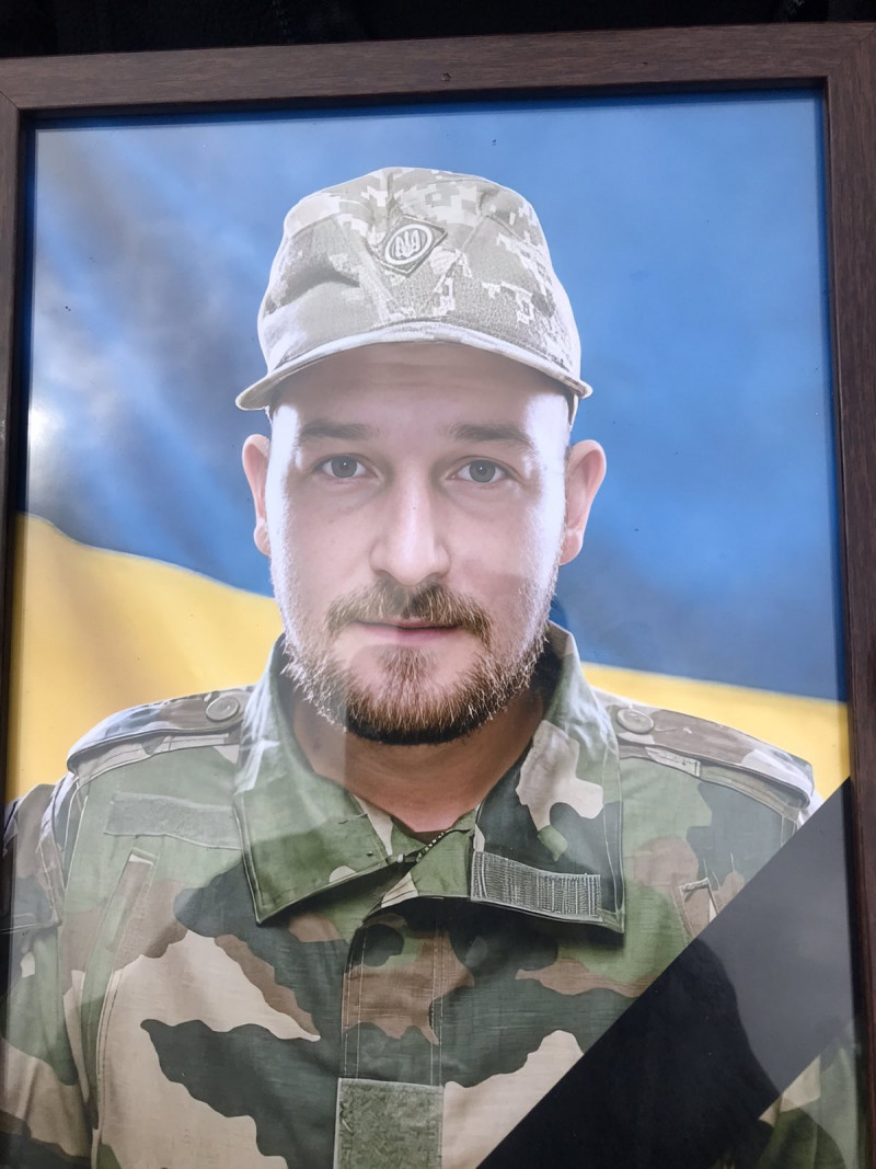 Загинув понад півтора року тому: на Волині в останню путь провели Героя Степана Приймака