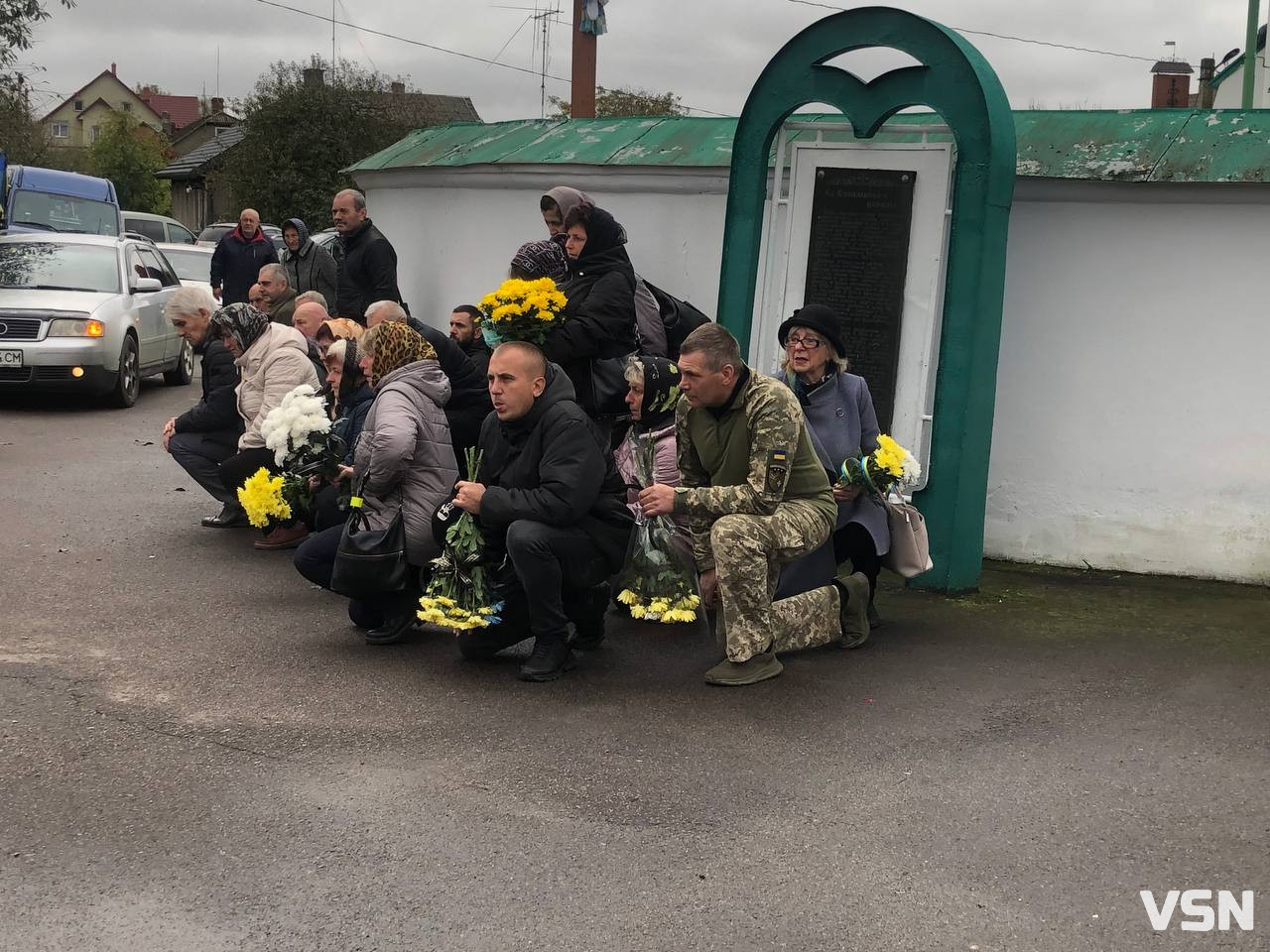 Війна забрала у батьків двох синів: на Волині попрощалися з воїном Русланом Барщевським