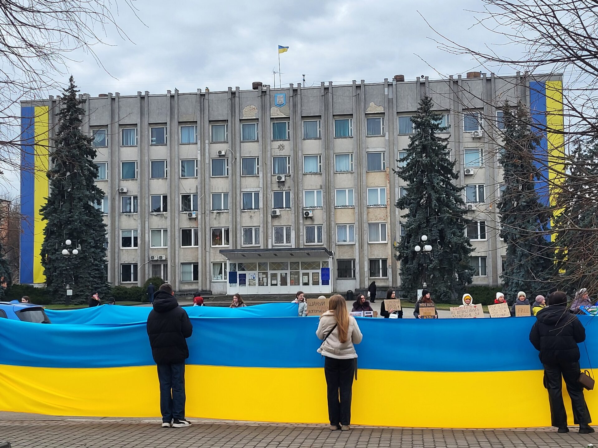 «Знайдіть та поверніть мені мого тата»: на Волині відбувся масштабний автопробіг на підтримку військовополонених