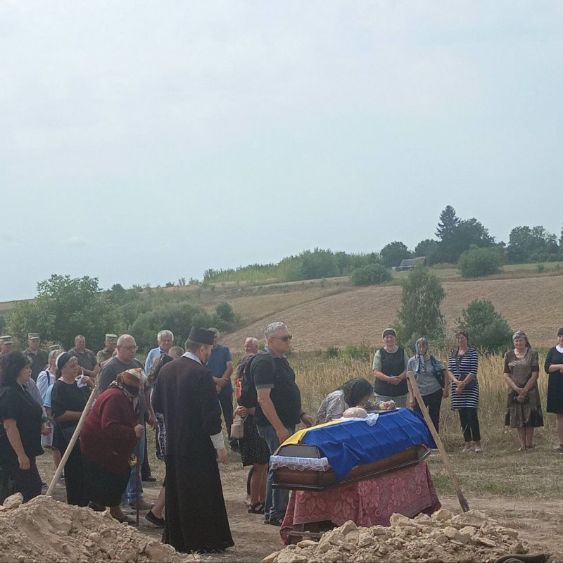 Загинув у січні: на Волині попрощалися із воїном В’ячеславом Мотикою