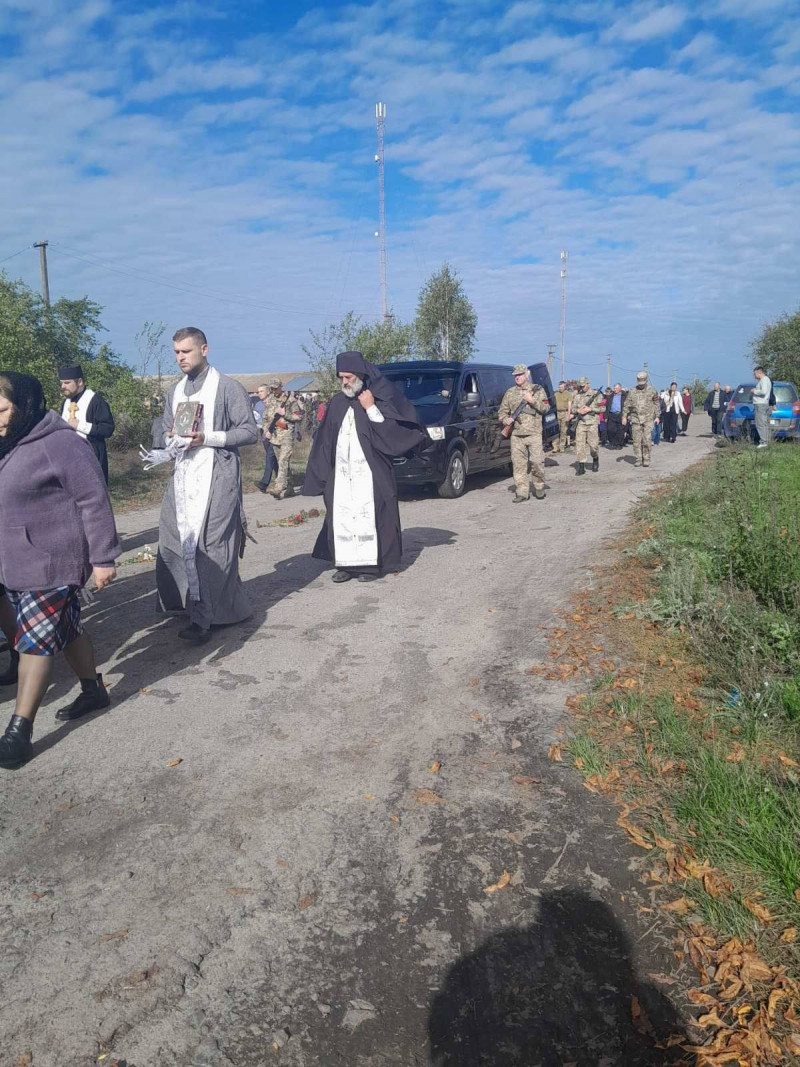 Загинув внаслідок удару ворожим FPV-дроном: у Луцькому районі попрощалися з Героєм Сергієм Близнюком