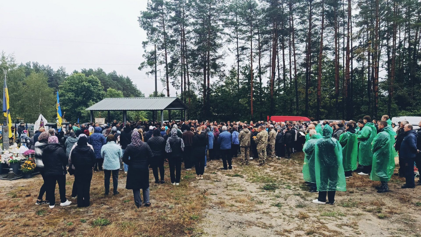 На Волині в останню путь провели 35-річного захисника Володимира Медведюка