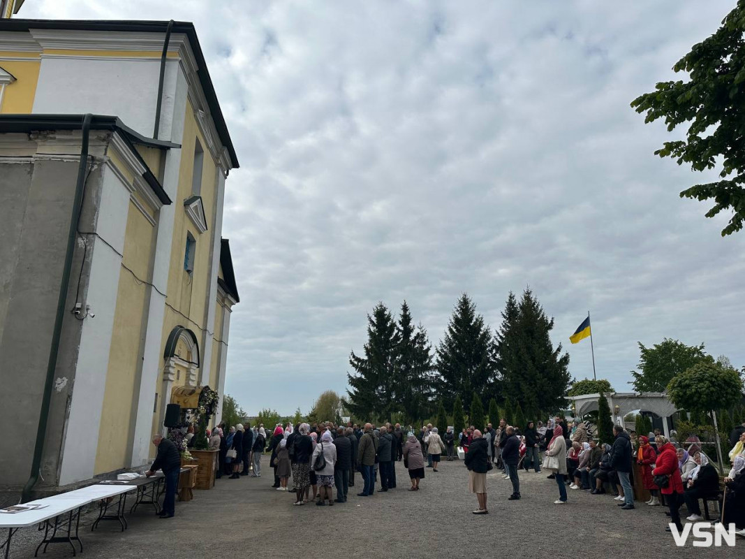 Сотні вірян прийшли на святкову літургію в Жидичинський монастир, яку очолив предстоятель ПЦУ Епіфаній