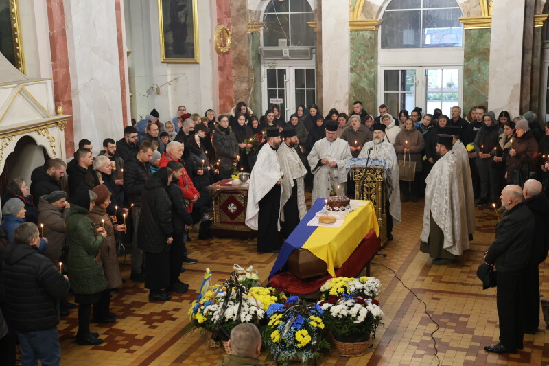 У Луцьку попрощалися із 21-річним Героєм Богданом Чепелою