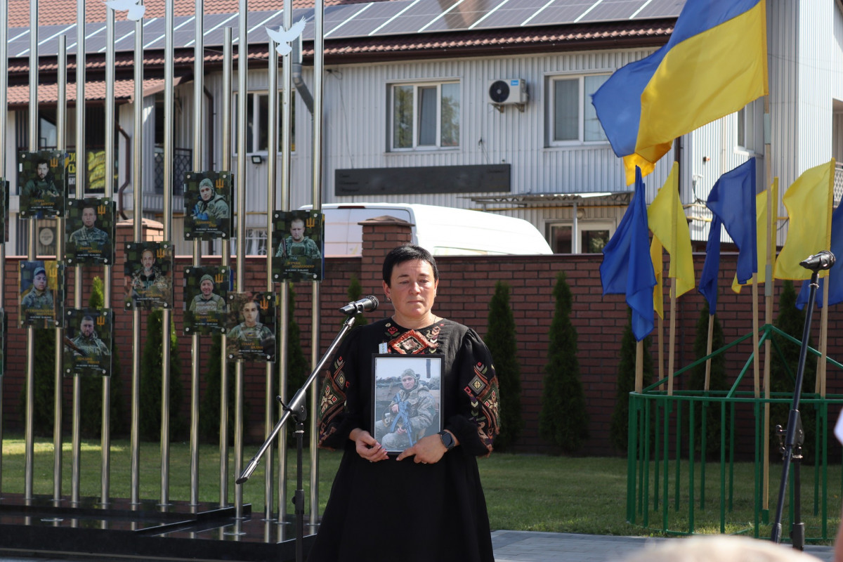 «Герої не вмирають»: у громаді на Волині відкрили Меморіал воїнам