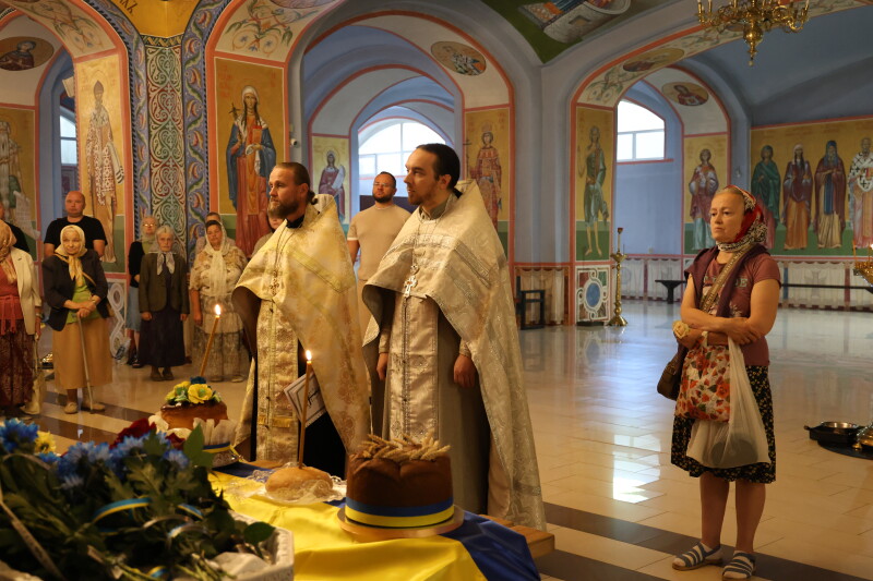 Загинув у бою на Харківщині: в Луцьку попрощалися з військовослужбовцем Дмитром Павловичем