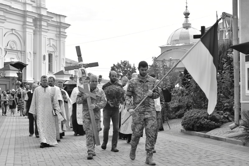 Загинув ще у березні минулого року: в Луцьку попрощалися з Героєм Ігорем Дуплієм. Фото