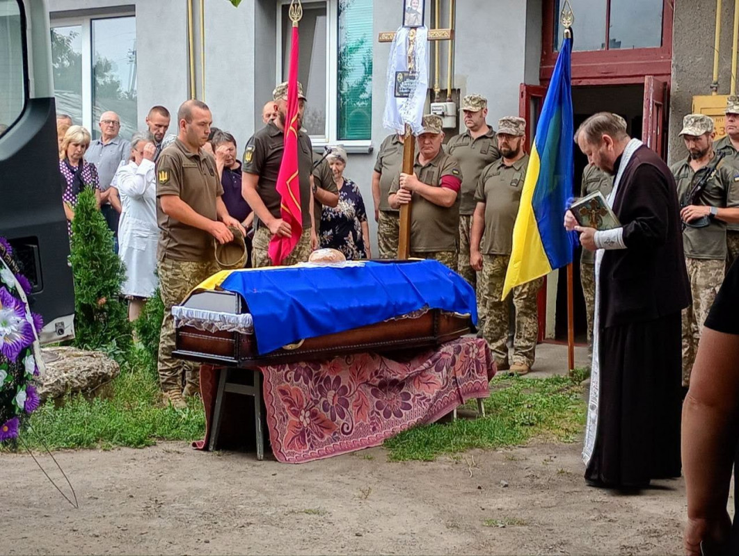 Загинув у січні: на Волині попрощалися із воїном В’ячеславом Мотикою