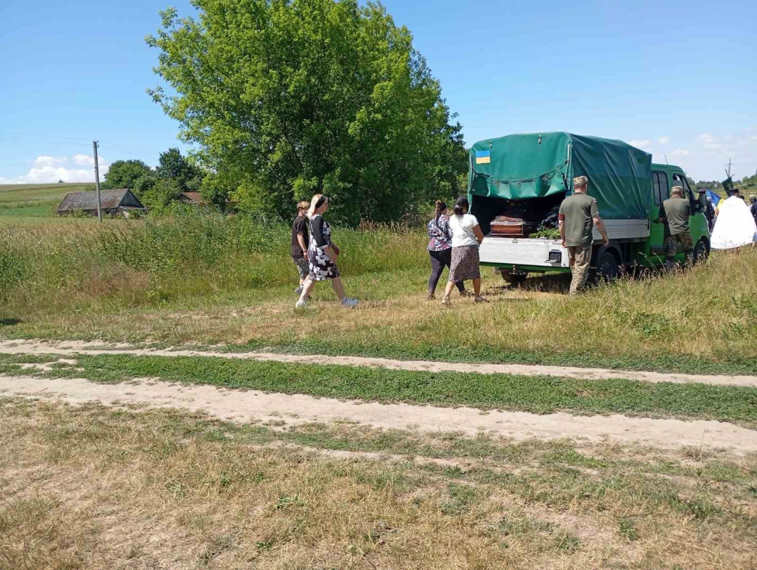На Волині поховали Героя Петра Усатого