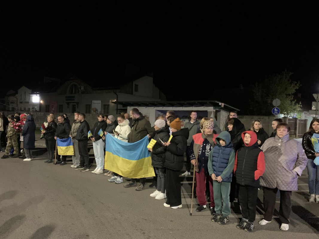 Після довгих місяців полону додому на Волинь повернувся захисник Василь Кулачук