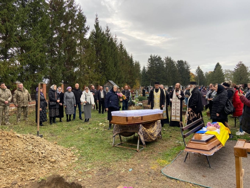 На Волині провели в останню путь Героя Олександра Шуміка, який загинув від удару FPV-дрона