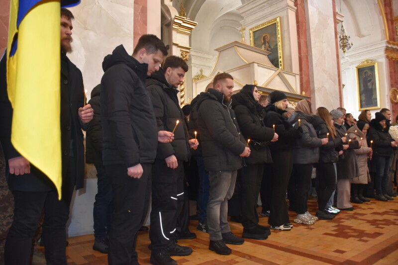 Героїчно загинув у складі екіпажу гелікоптера: у Луцьку попрощалися із 25-річним штурманом-льотчиком Ярославом Сачиком