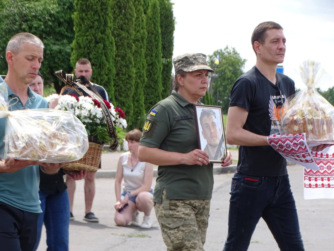 На Волині поховали 26-річного Героя Сергія Самолюка, який понад рік вважався зниклим безвісти
