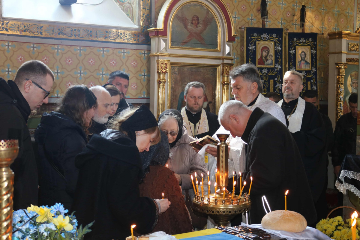 Життя присвятив порятунку інших: на Волині провели в останню дорогу воїна Олександра Батуру